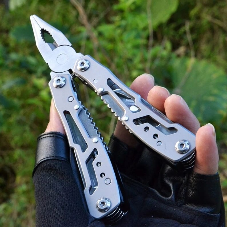 MULTITOOL NARZĘDZIE WIELOFUNKCYJNE SURVIVAL 13W1 - obrazek 2