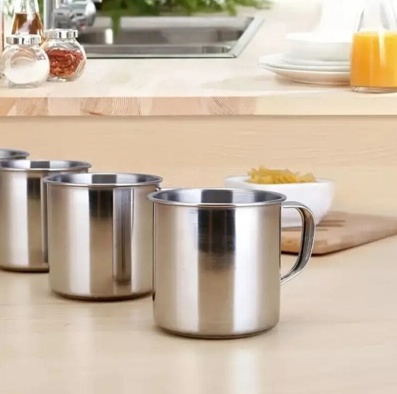 KUBEK STALOWY 11 CM Z UCHEM METALOWY TURYSTYCZNY 11 CM - 0,82L