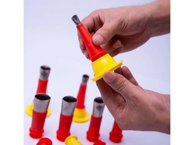 Końcówki do aplikacji silikonu