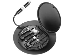 Zestaw adapterów USB w kompaktowym etui