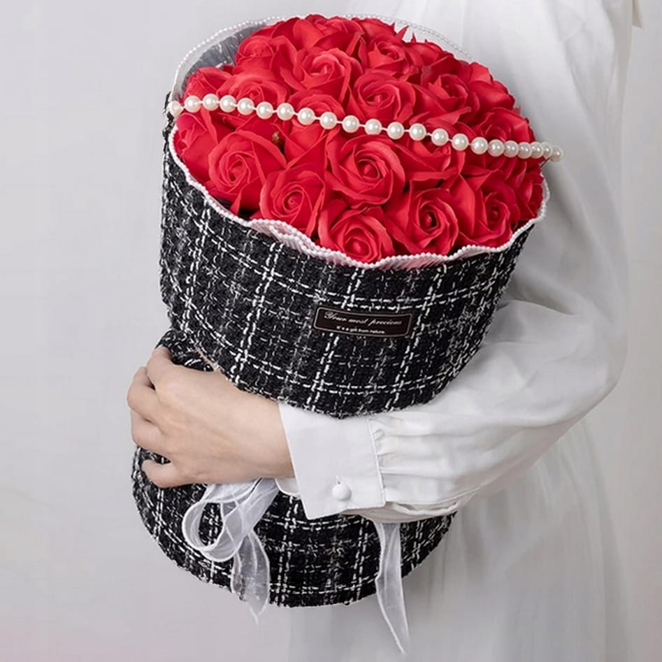 RÓŻE MYDLANE BUKIET OZDOBA PREZENT NA WALENTYNKI DZIEŃ KOBIET FLOWERBOX 30CM - obrazek 3